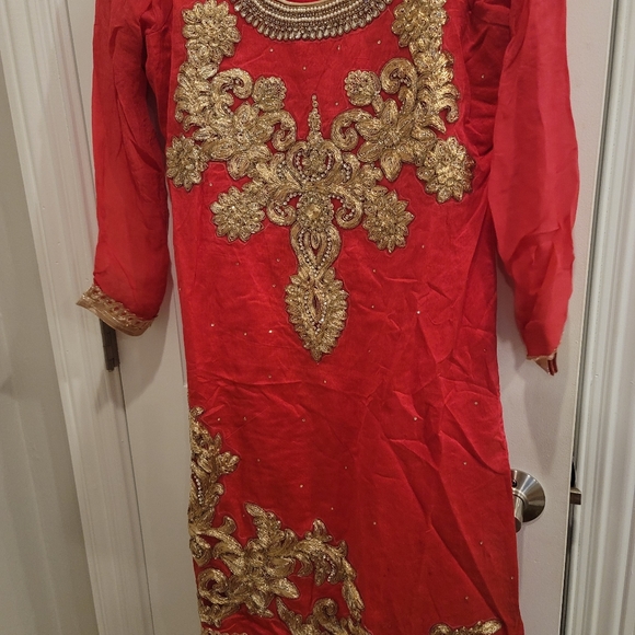 Hot Pink Pakistani Suit with gotawork(3 piece) - Picture 5 of 5